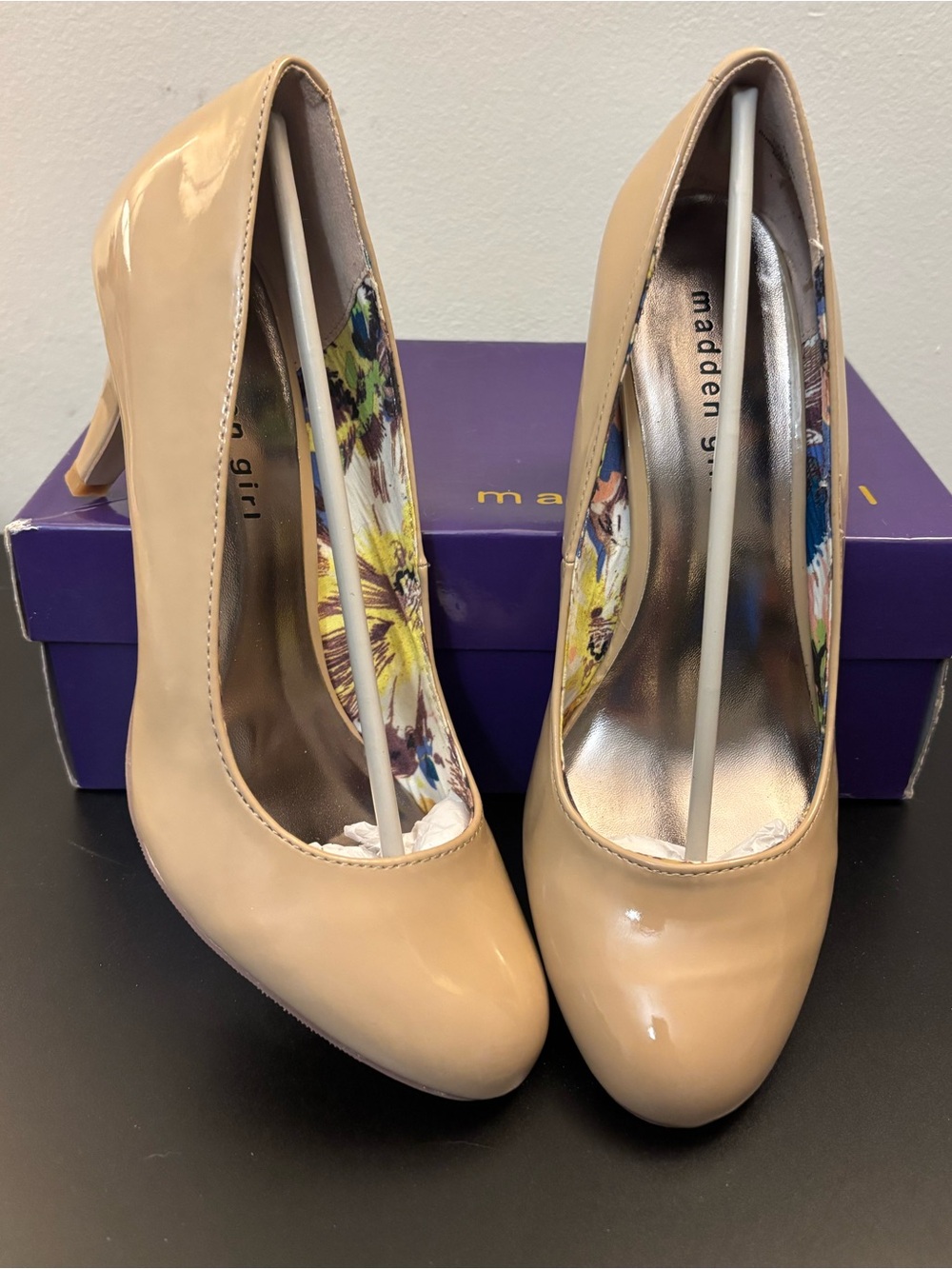 Madden Girl Beige Pumps Size 9 Never Worn